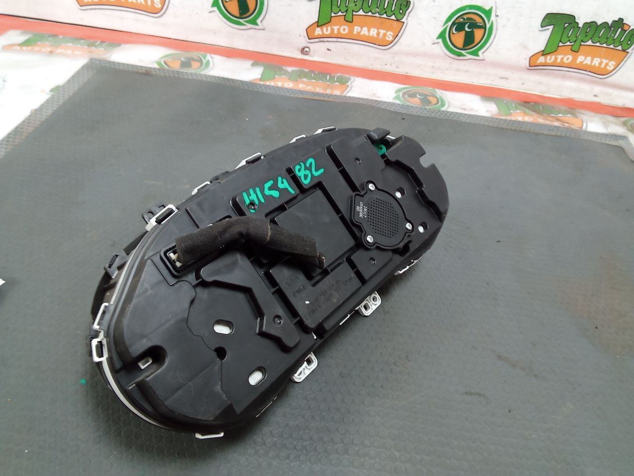 Part image 3