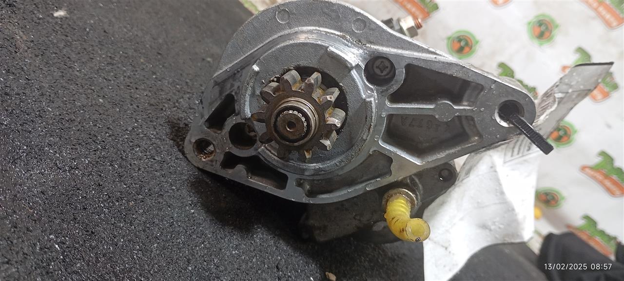 Part image 4
