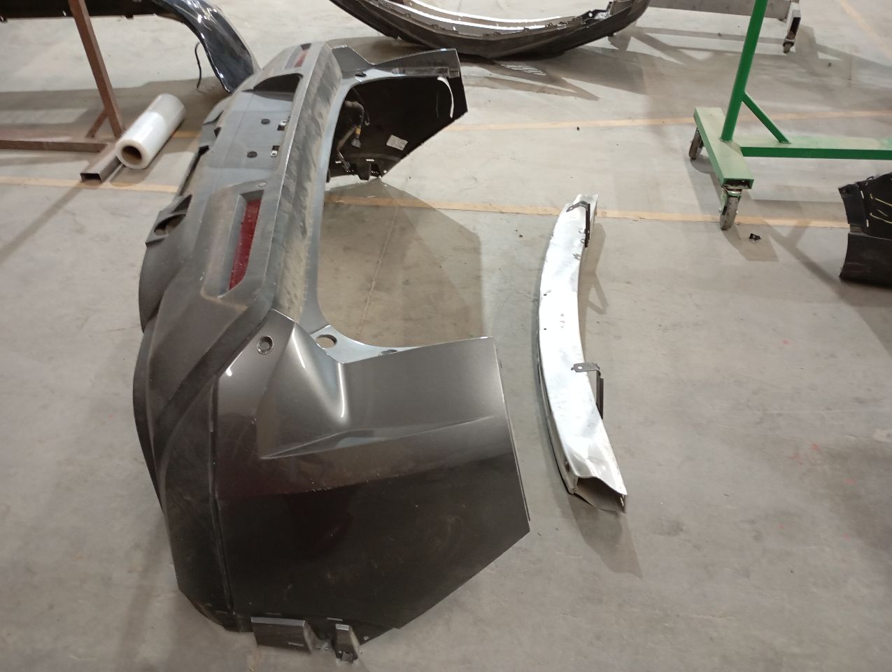 Part image 4