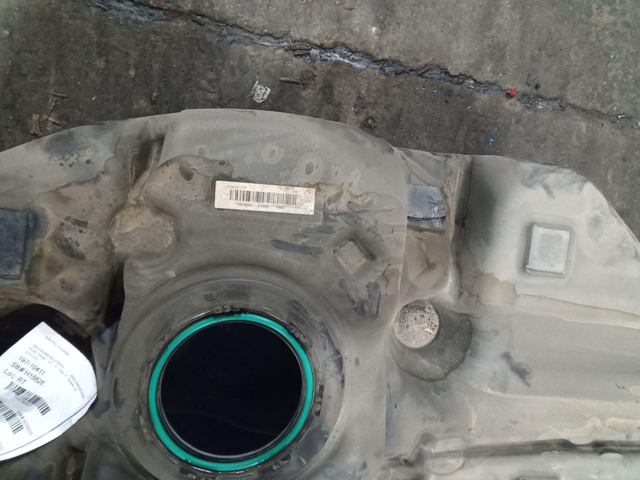 Part image 3