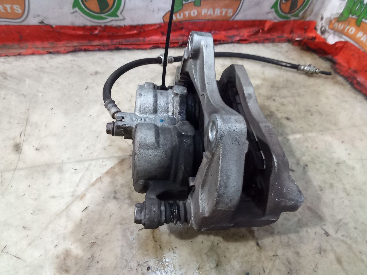 Part image 4