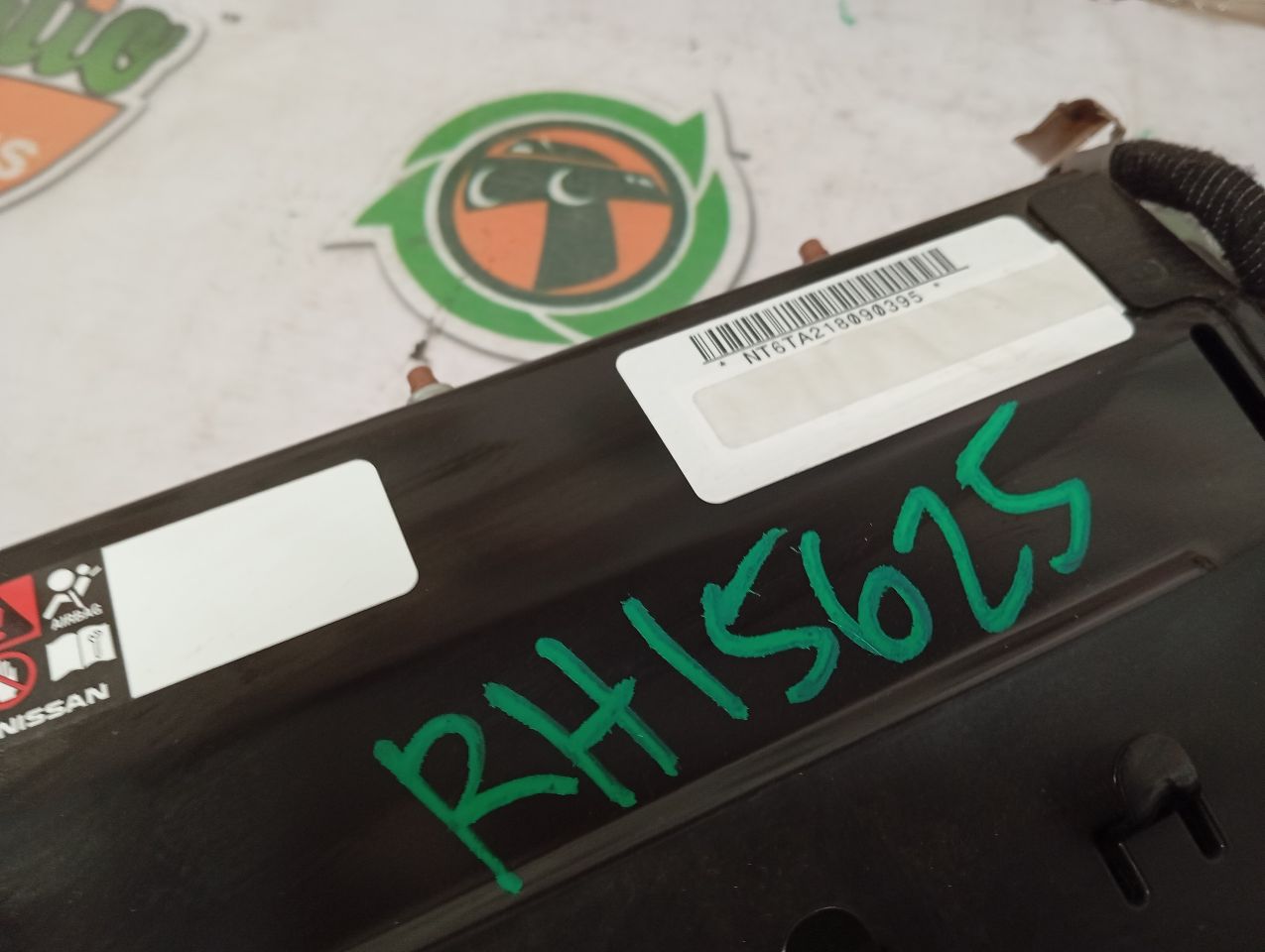Part image 3