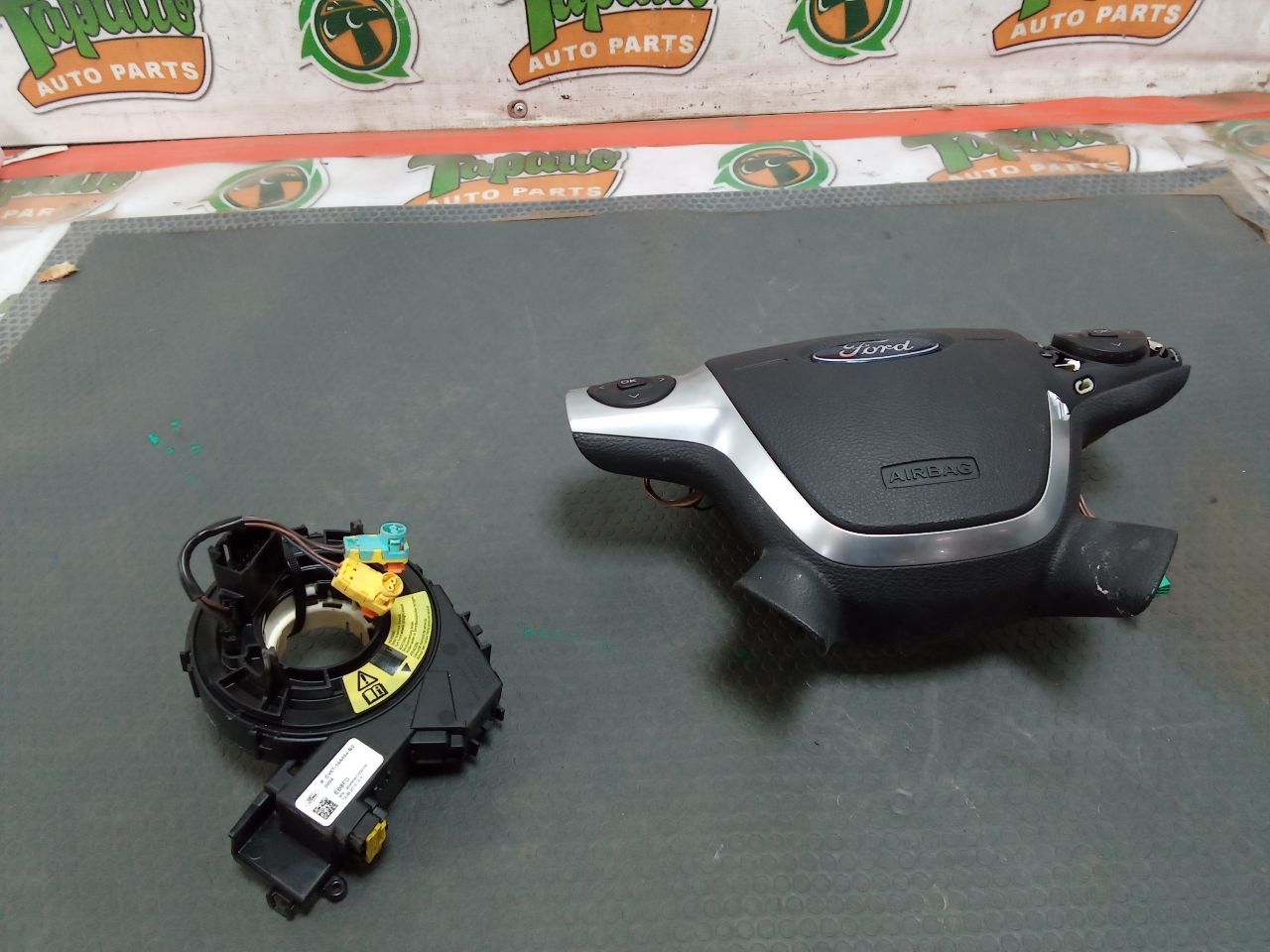 Part image 3