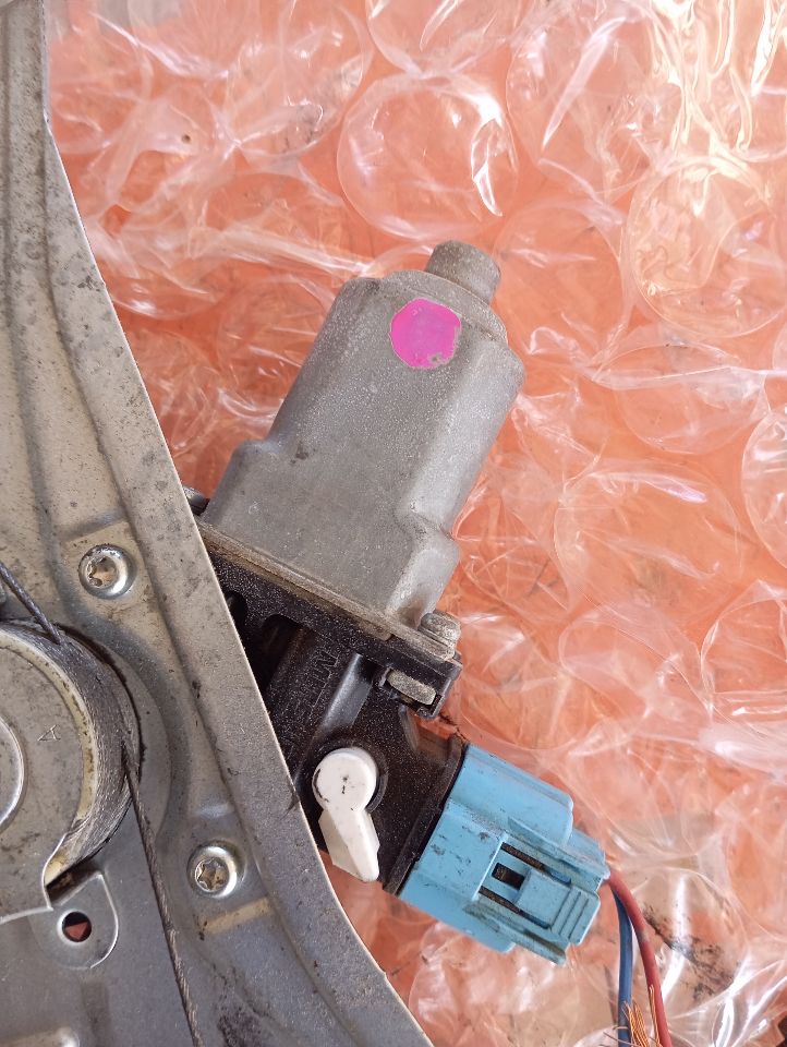 Part image 8