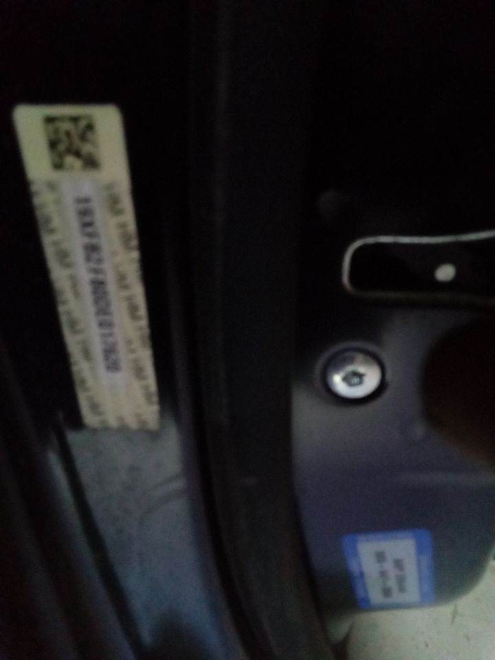 Part image 12