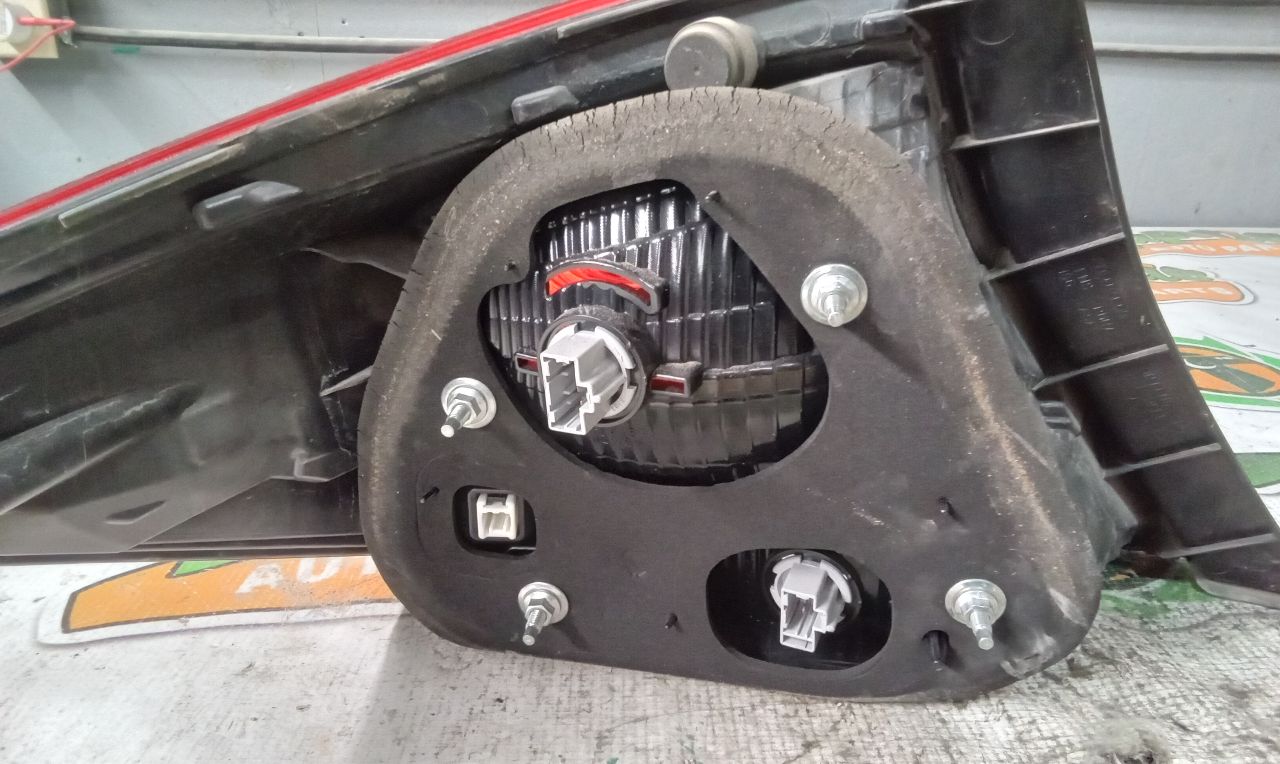 Part image 9