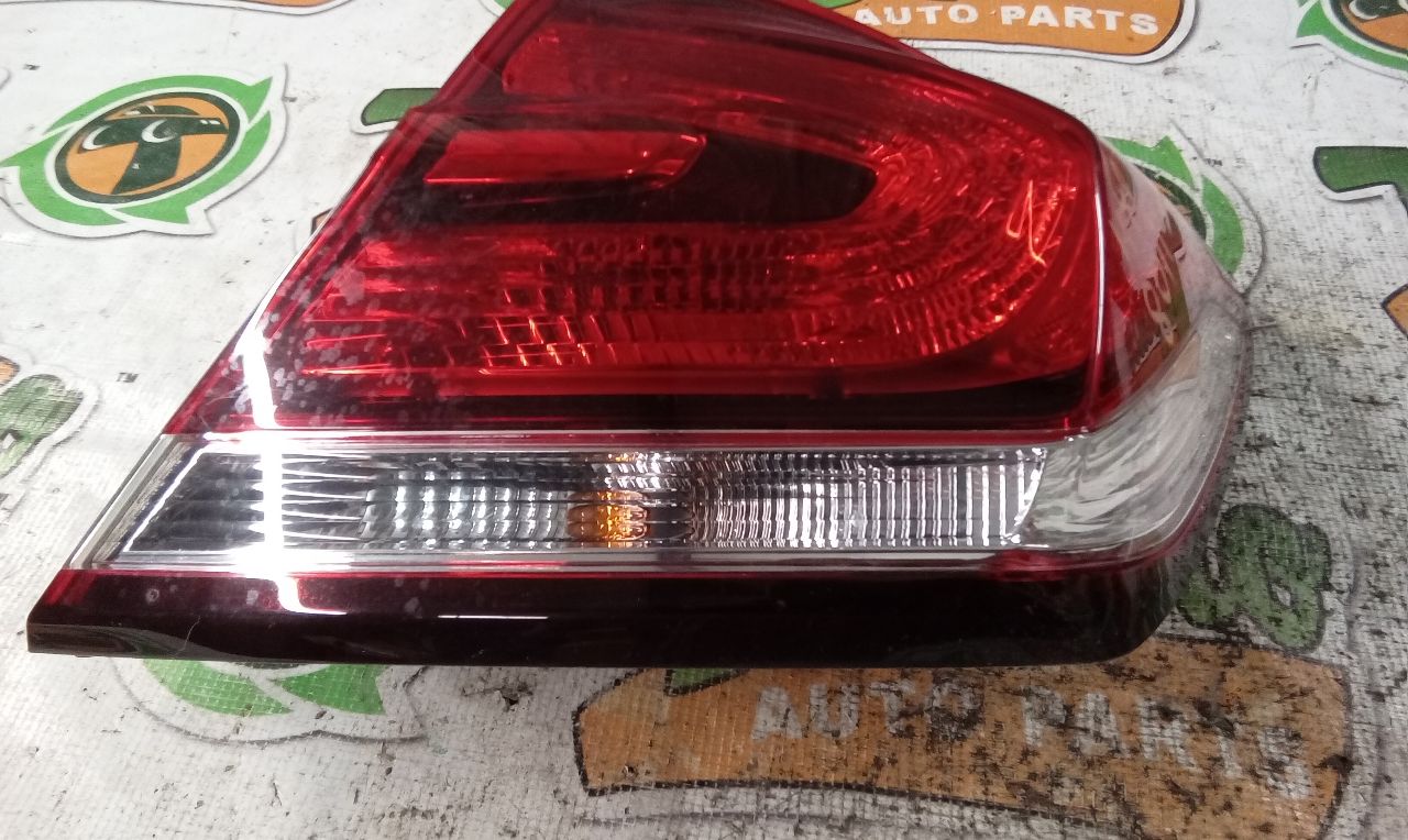 Part image 11