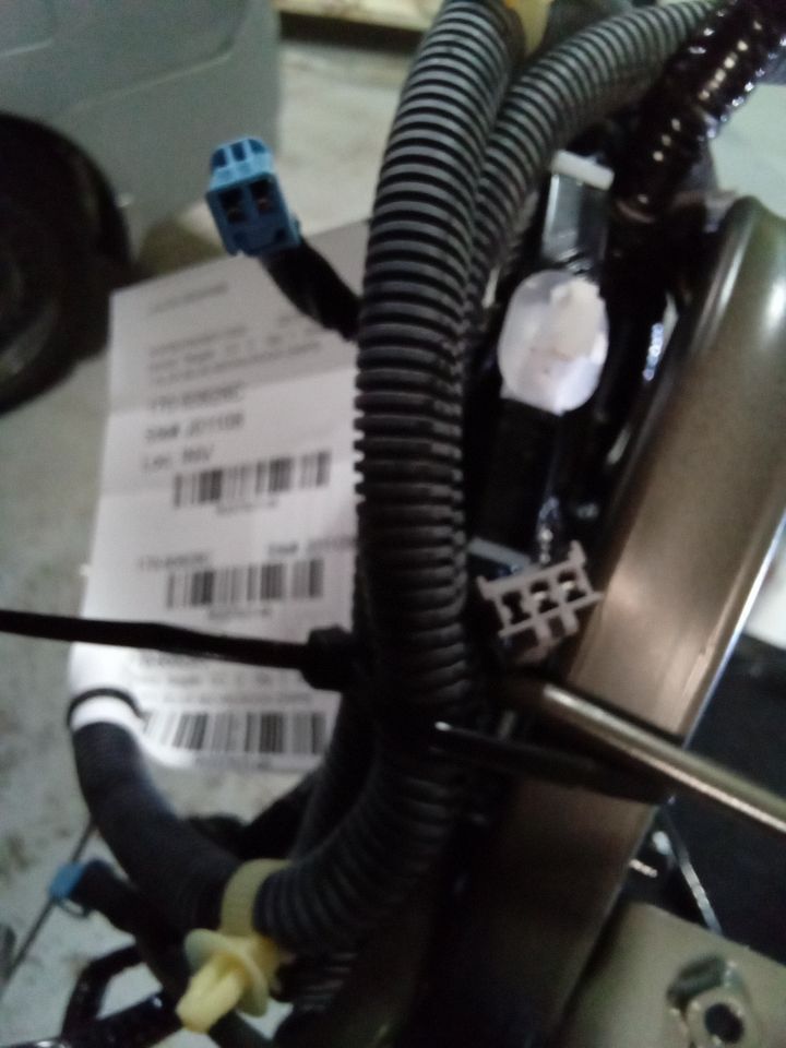 Part image 15