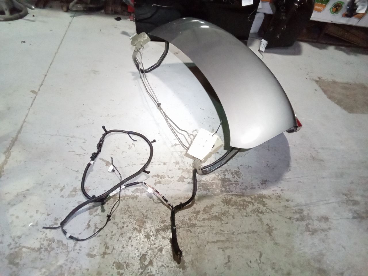 Part image 4