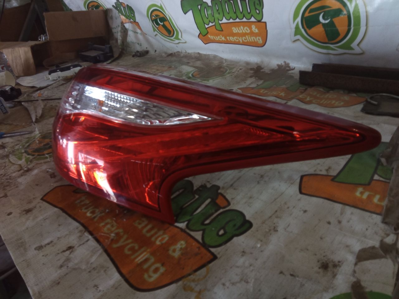 Part image 16