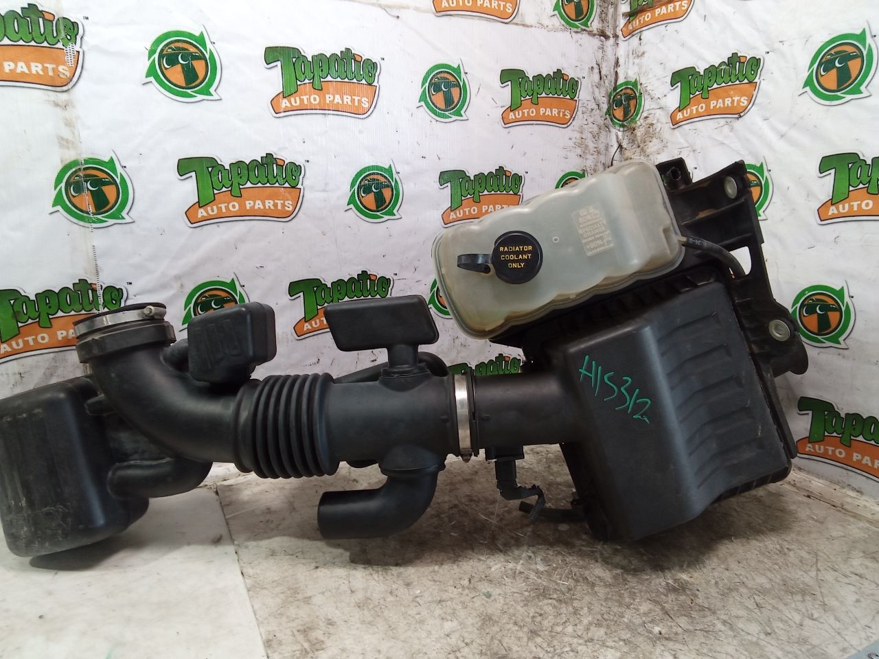 2011 Ford EXPEDITION Air Cleaner