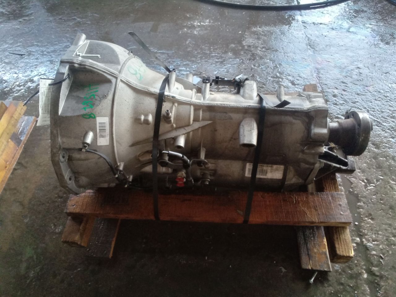 Part image 3