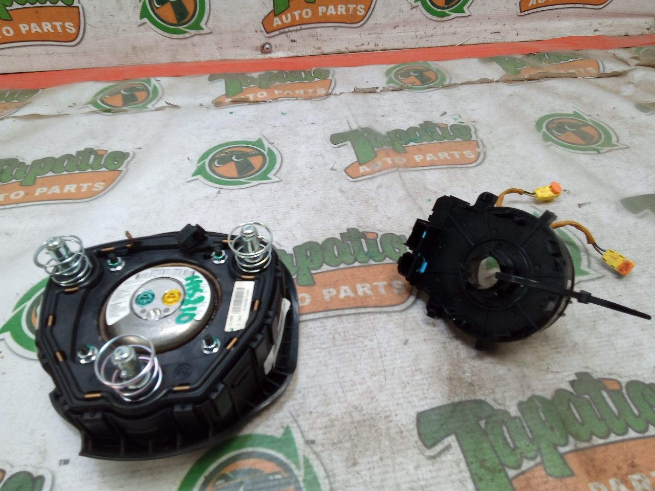 Part image 3
