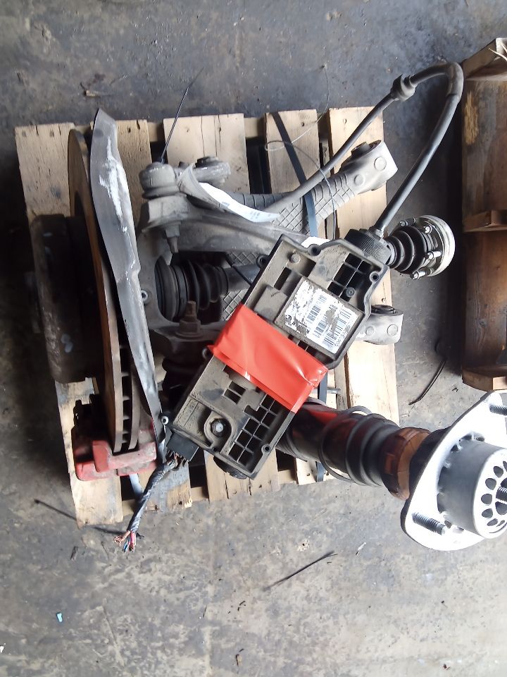 Part image 3