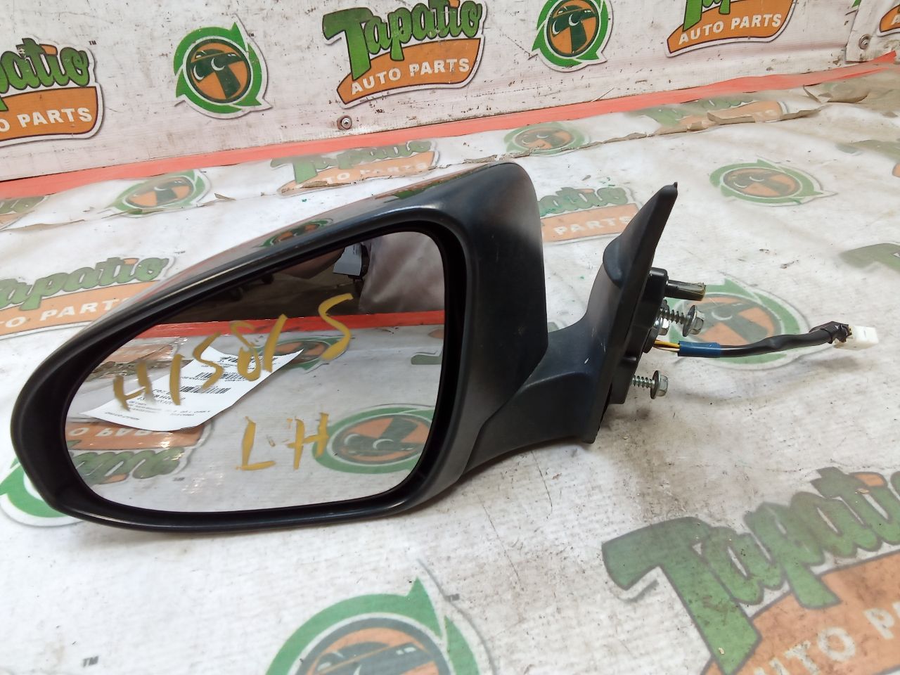 Used 2013 Toyota CAMRY w/o blind spot alert - Stock #H15815