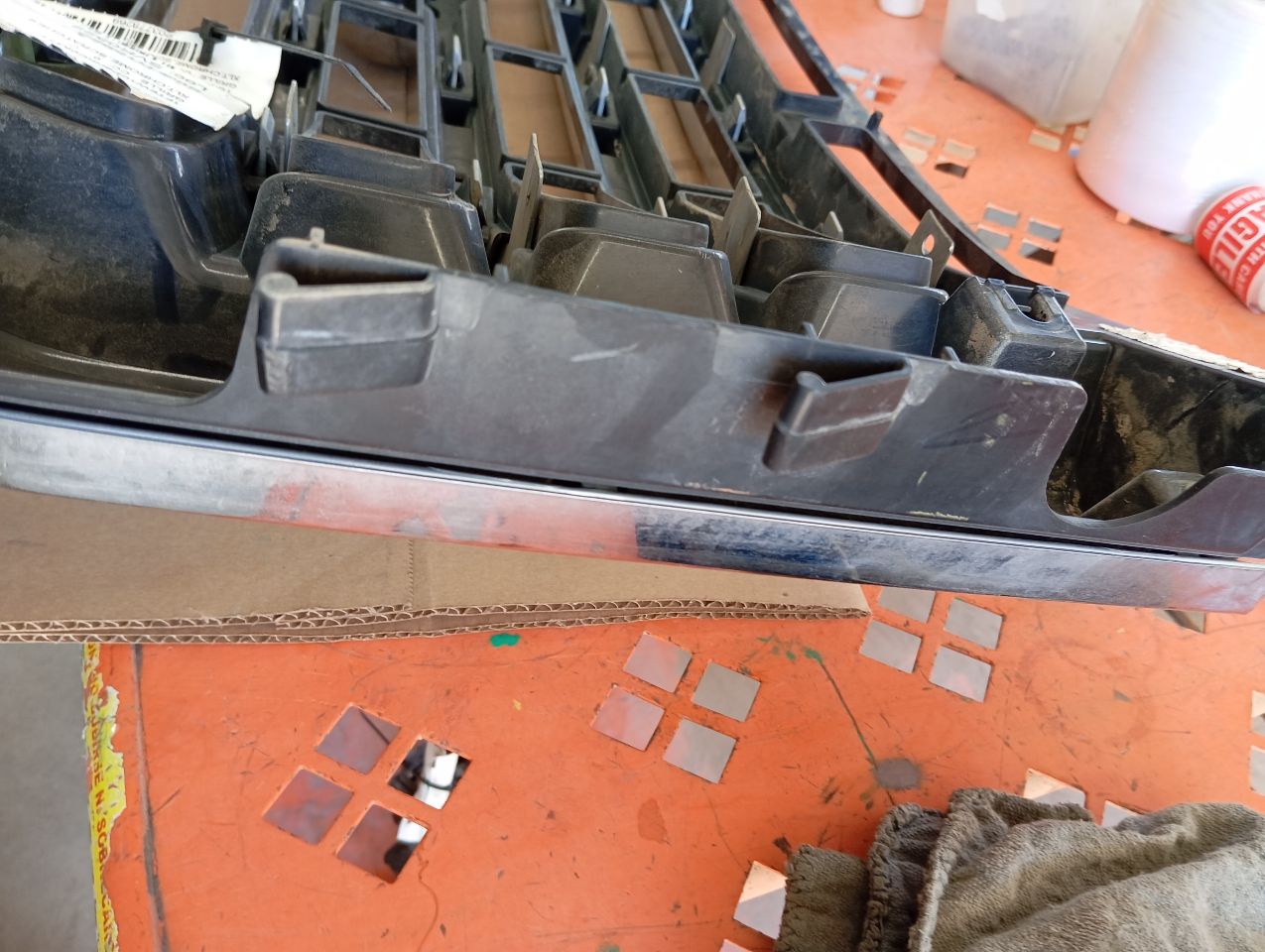 Part image 9