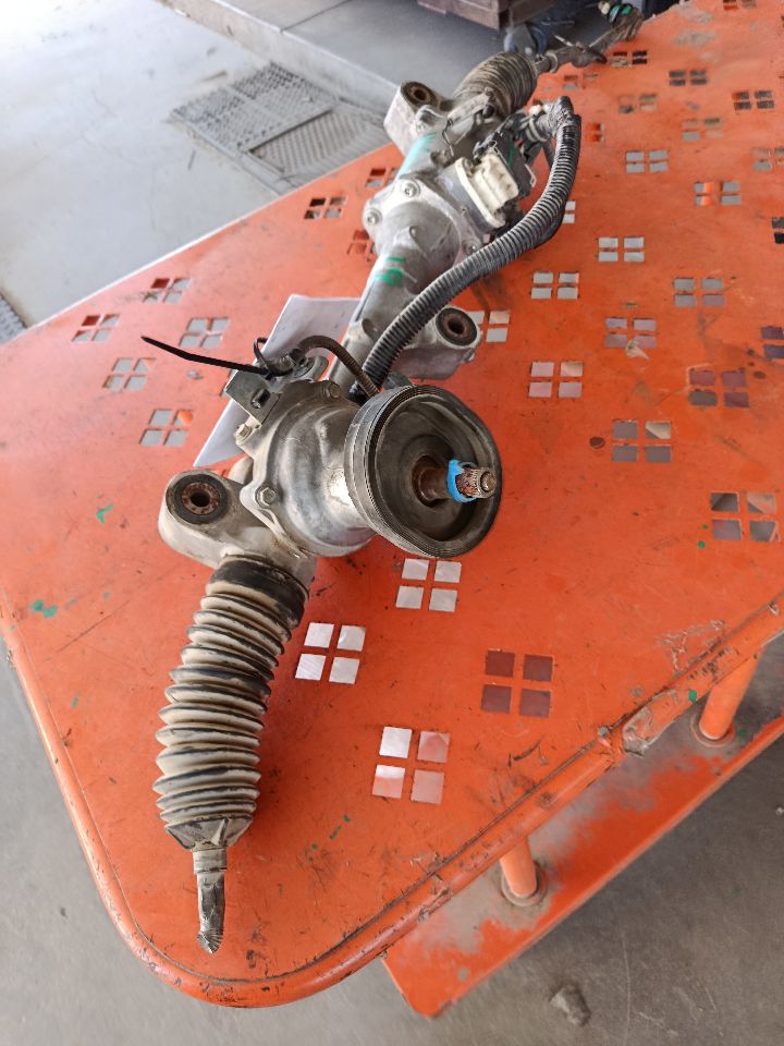 Part image 4