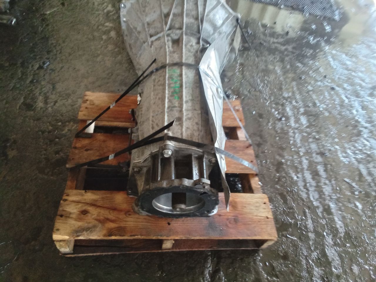 Part image 3