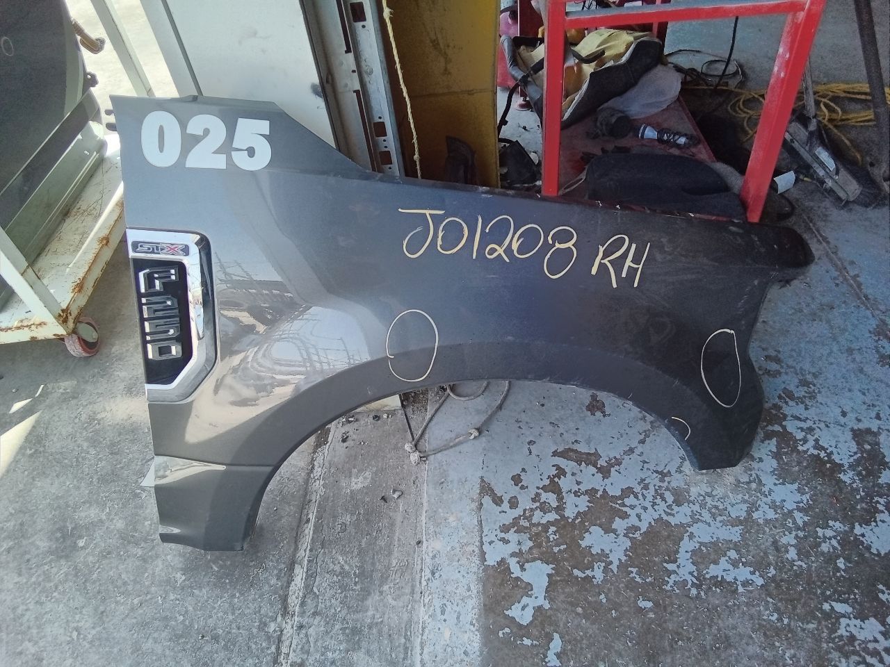 Part image 3