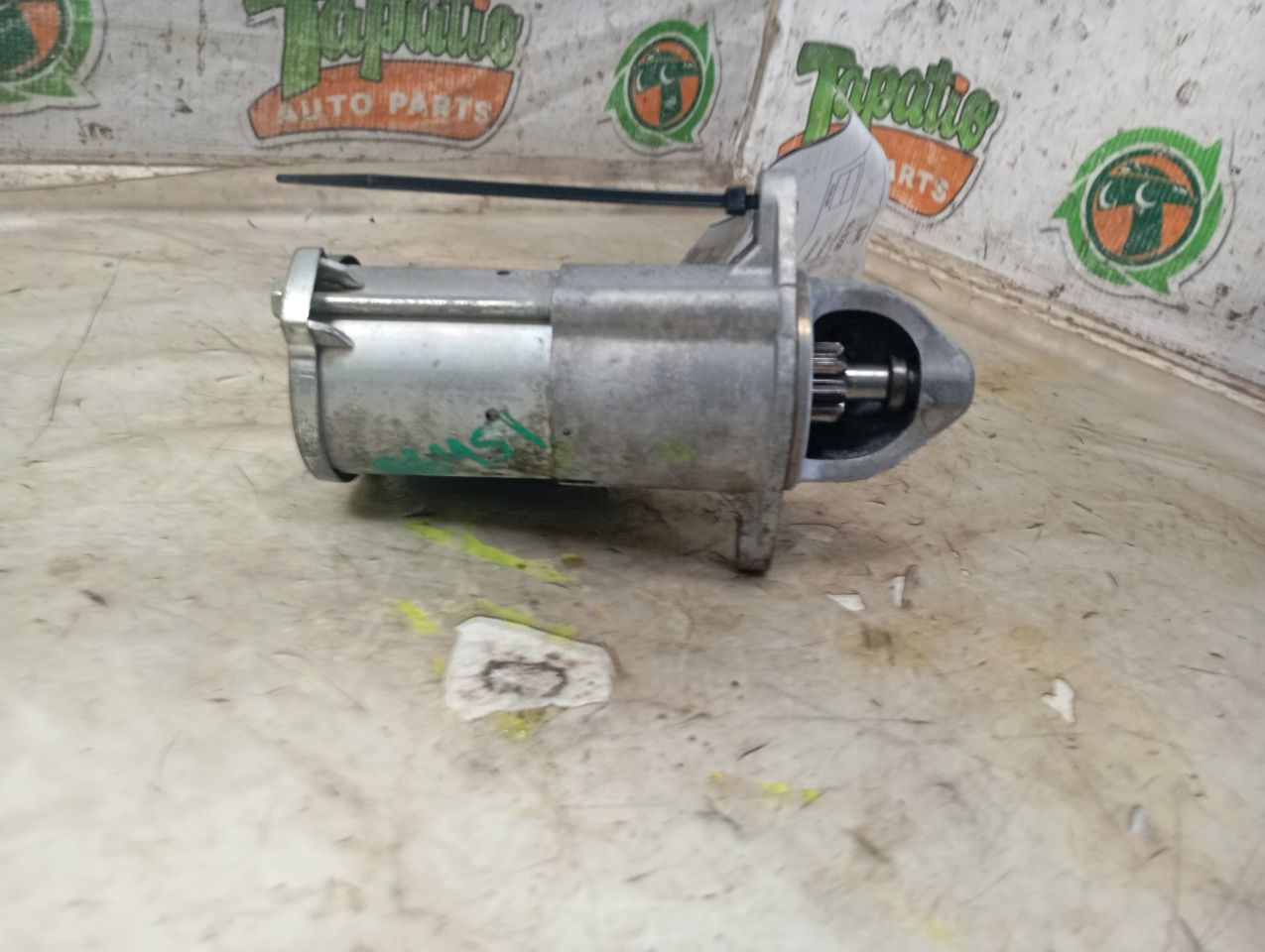 Part image 3