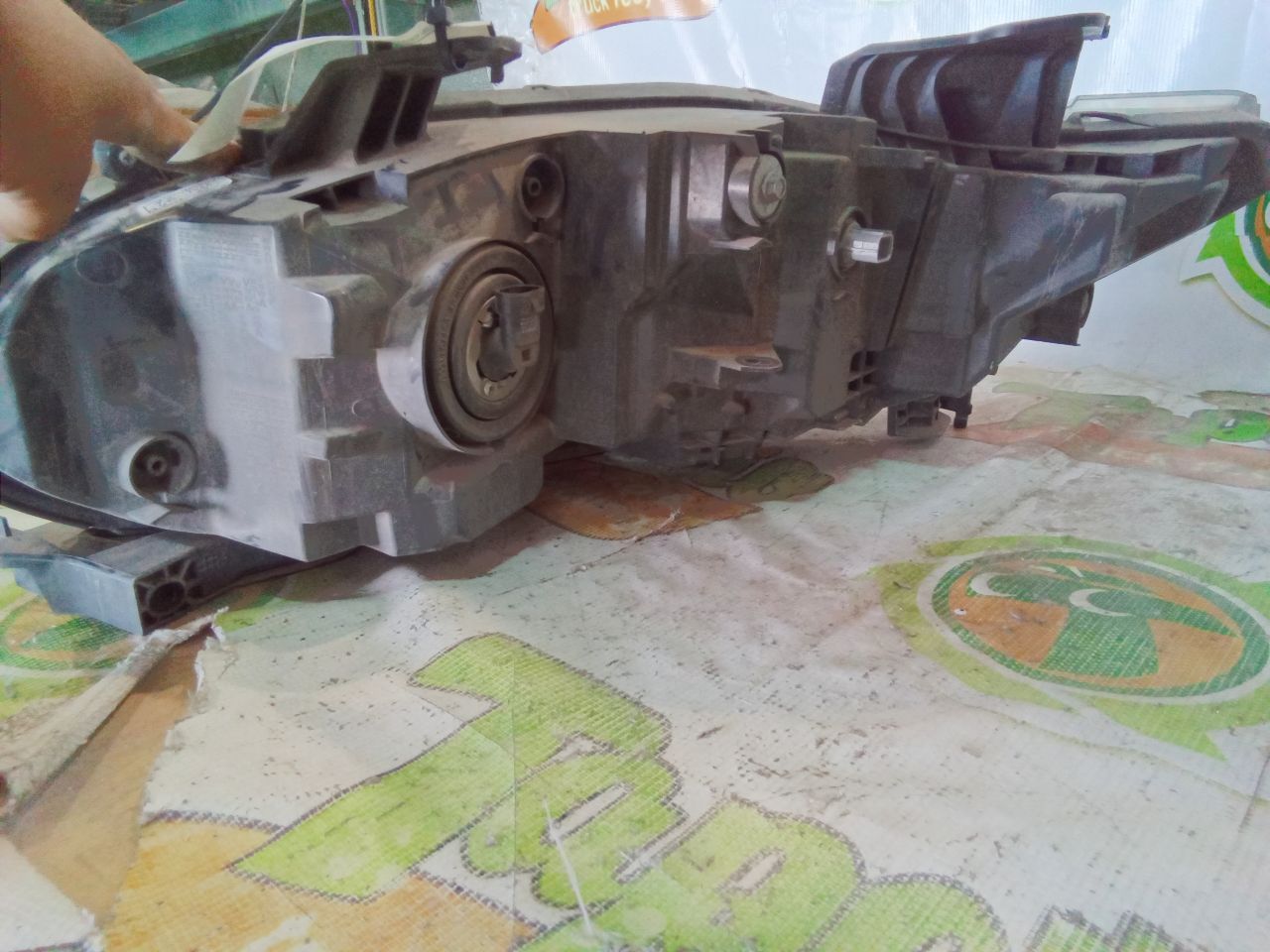 Part image 3