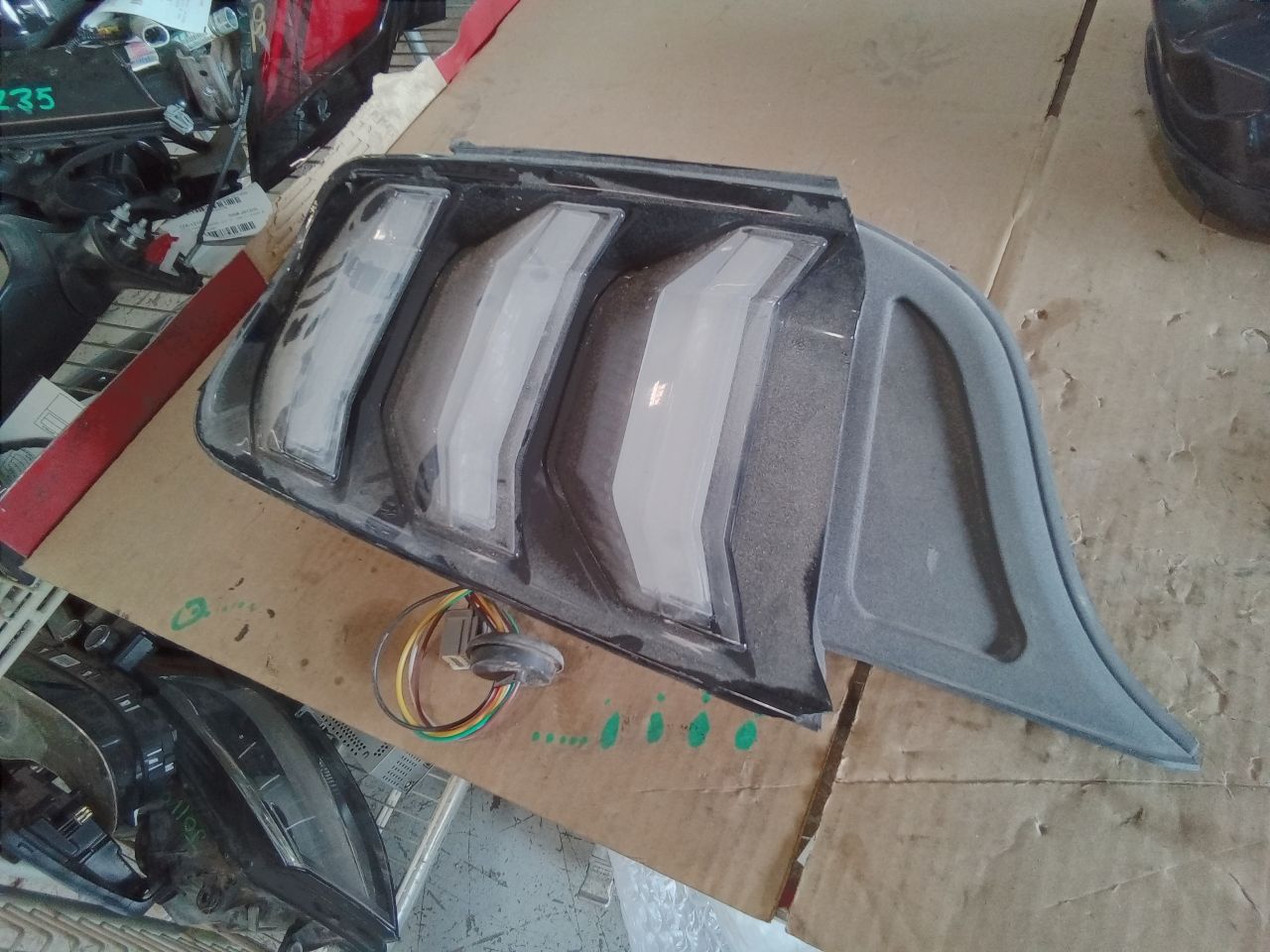 Part image 10