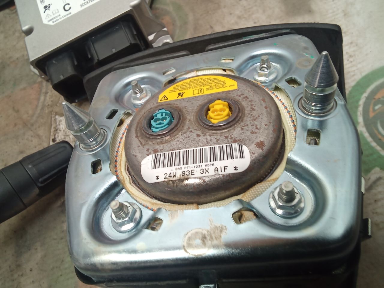 Part image 3