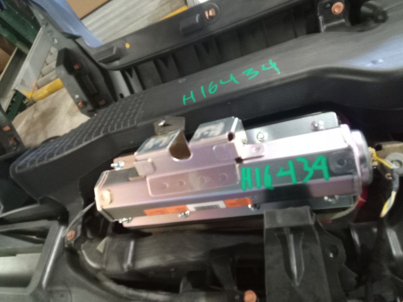 Part image 7