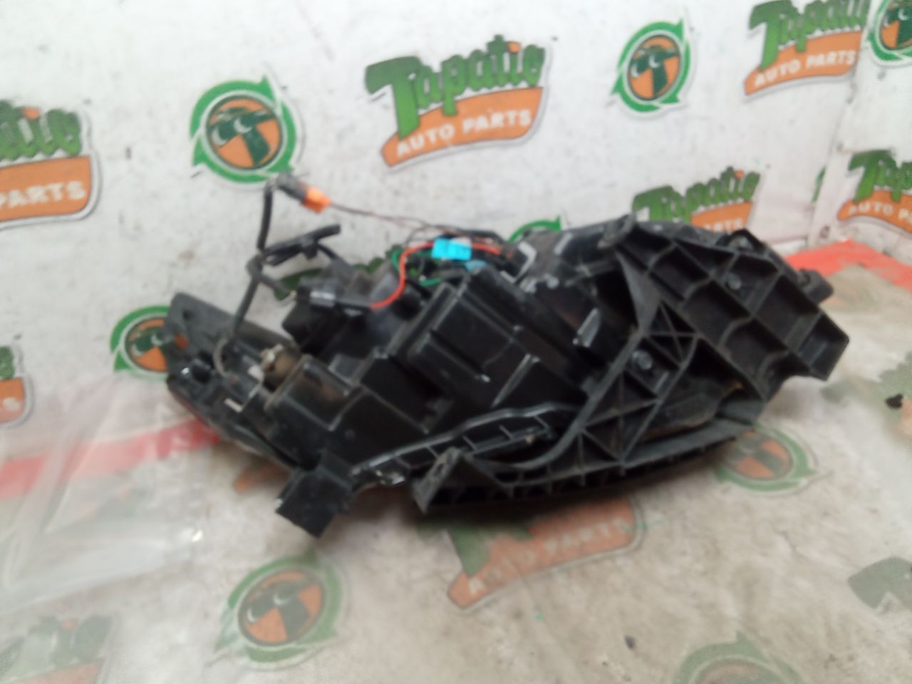 Part image 4