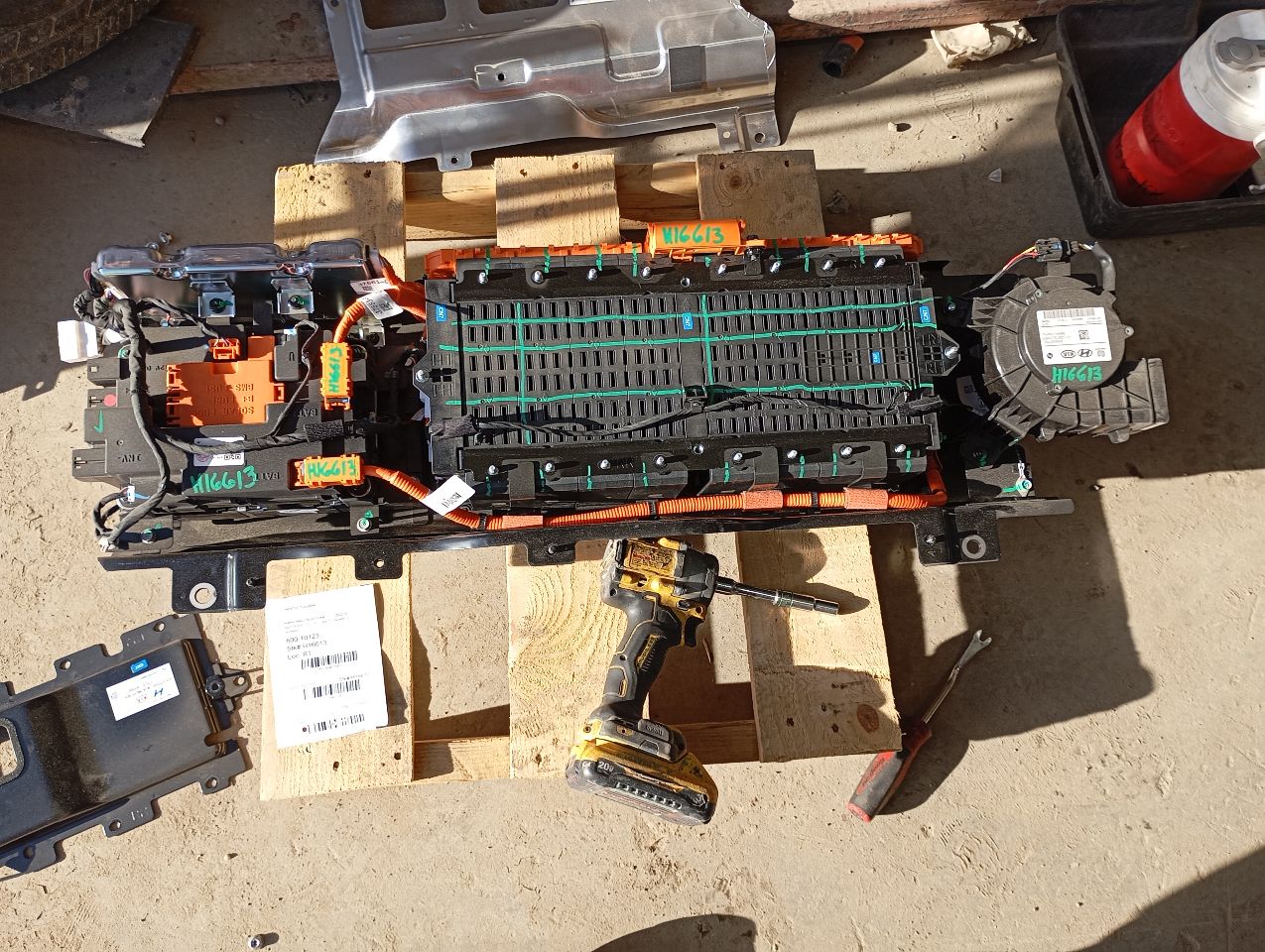 Part image 13