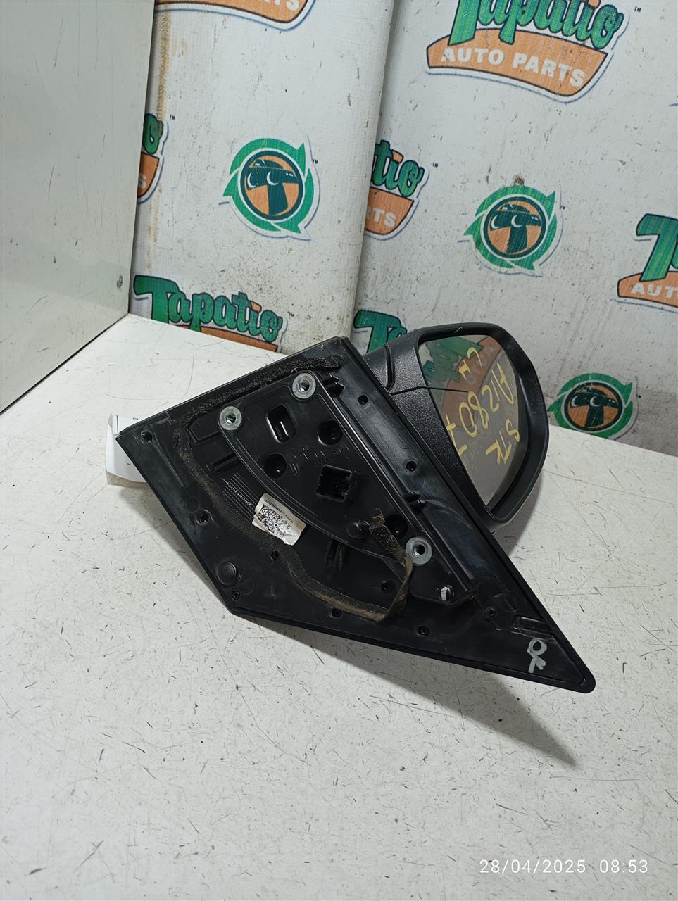 Part image 3