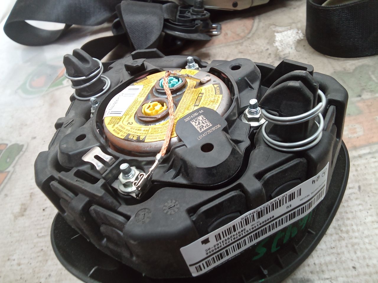 Part image 3