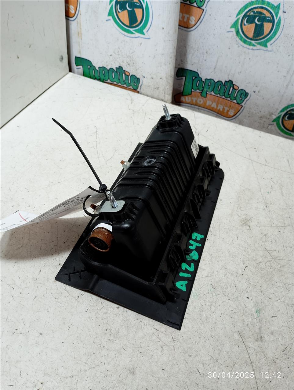 Part image 1