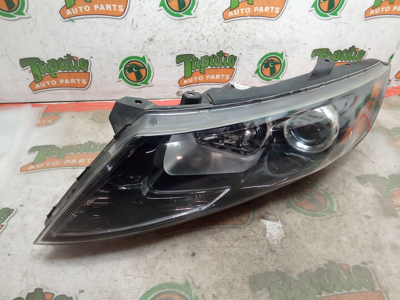 2011 Kia OPTIMA Headlamp Assembly
