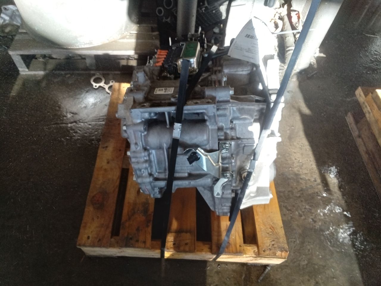 Part image 4