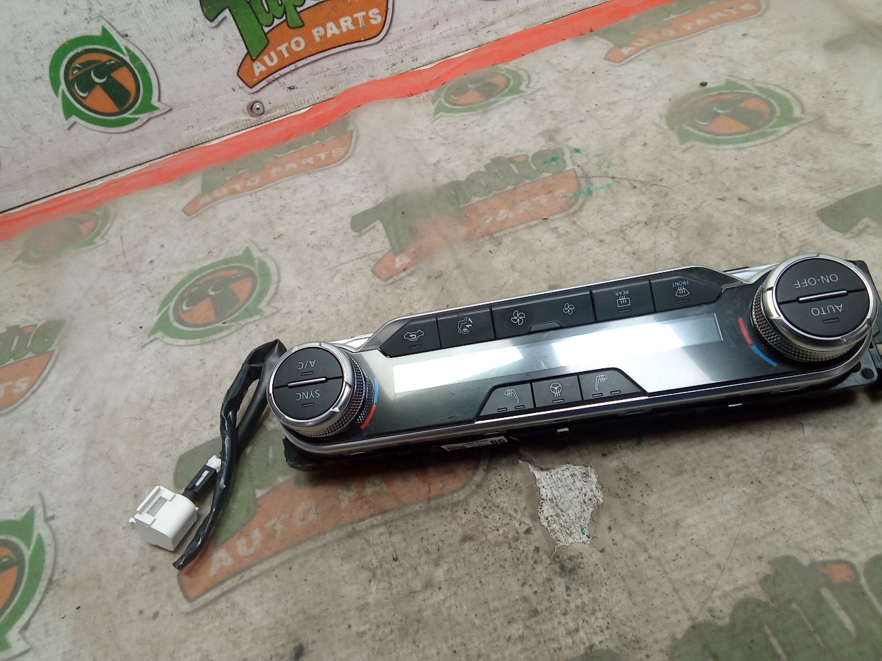 Part image 1