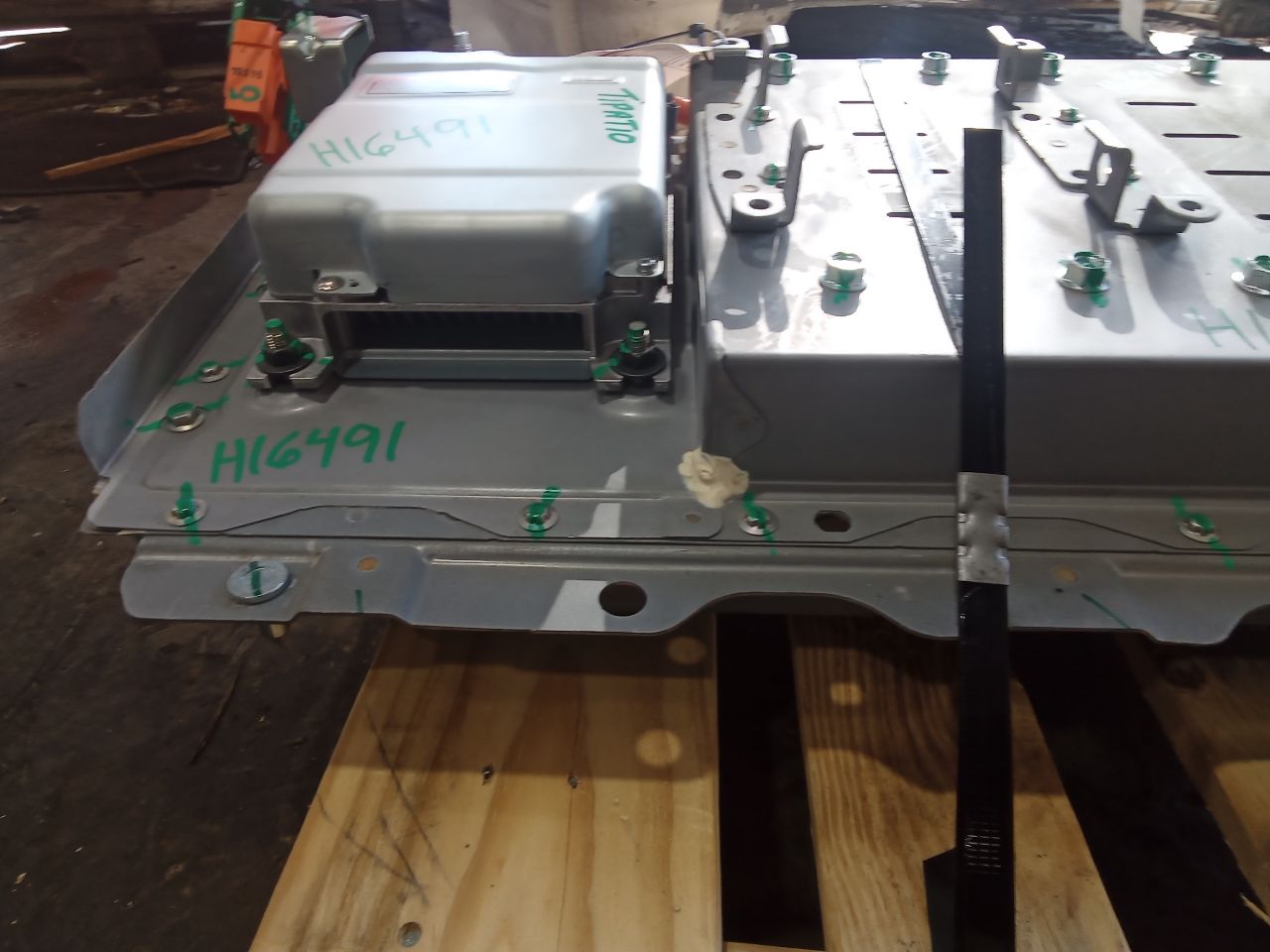 Part image 12