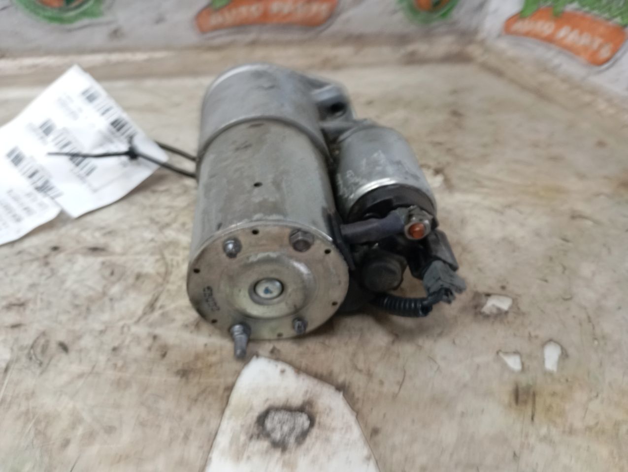 Part image 3