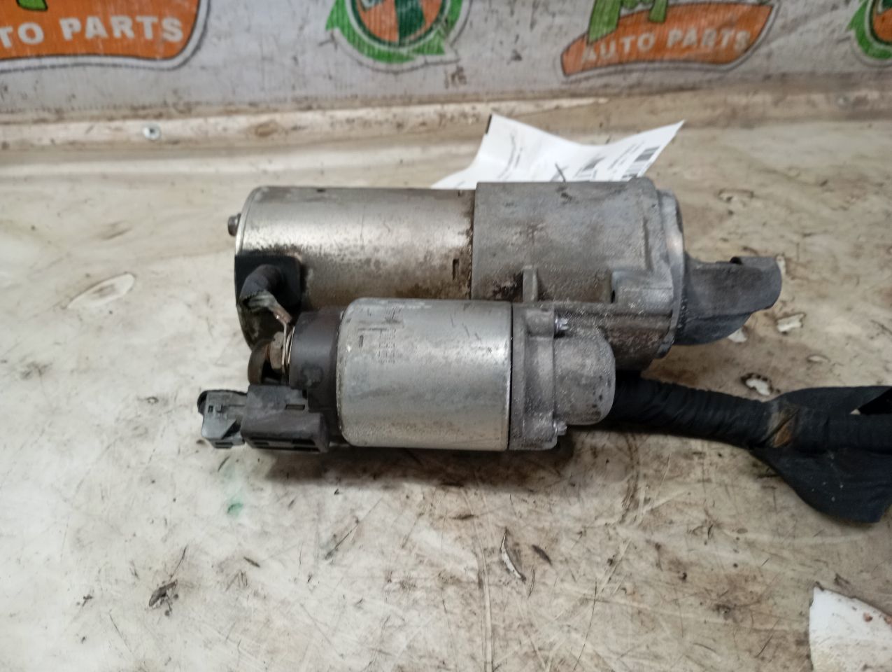 Part image 4