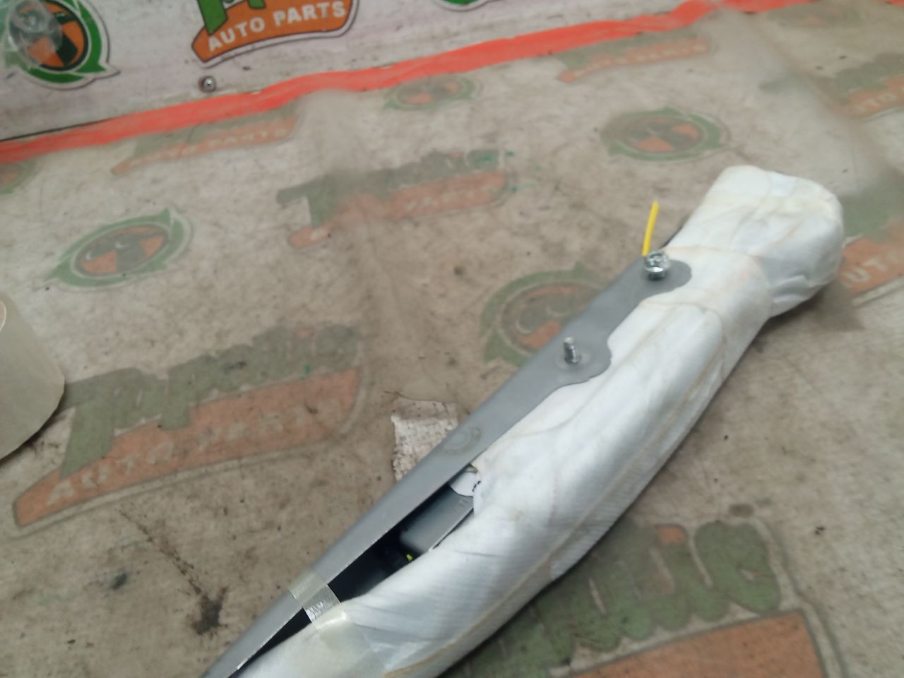 Part image 3