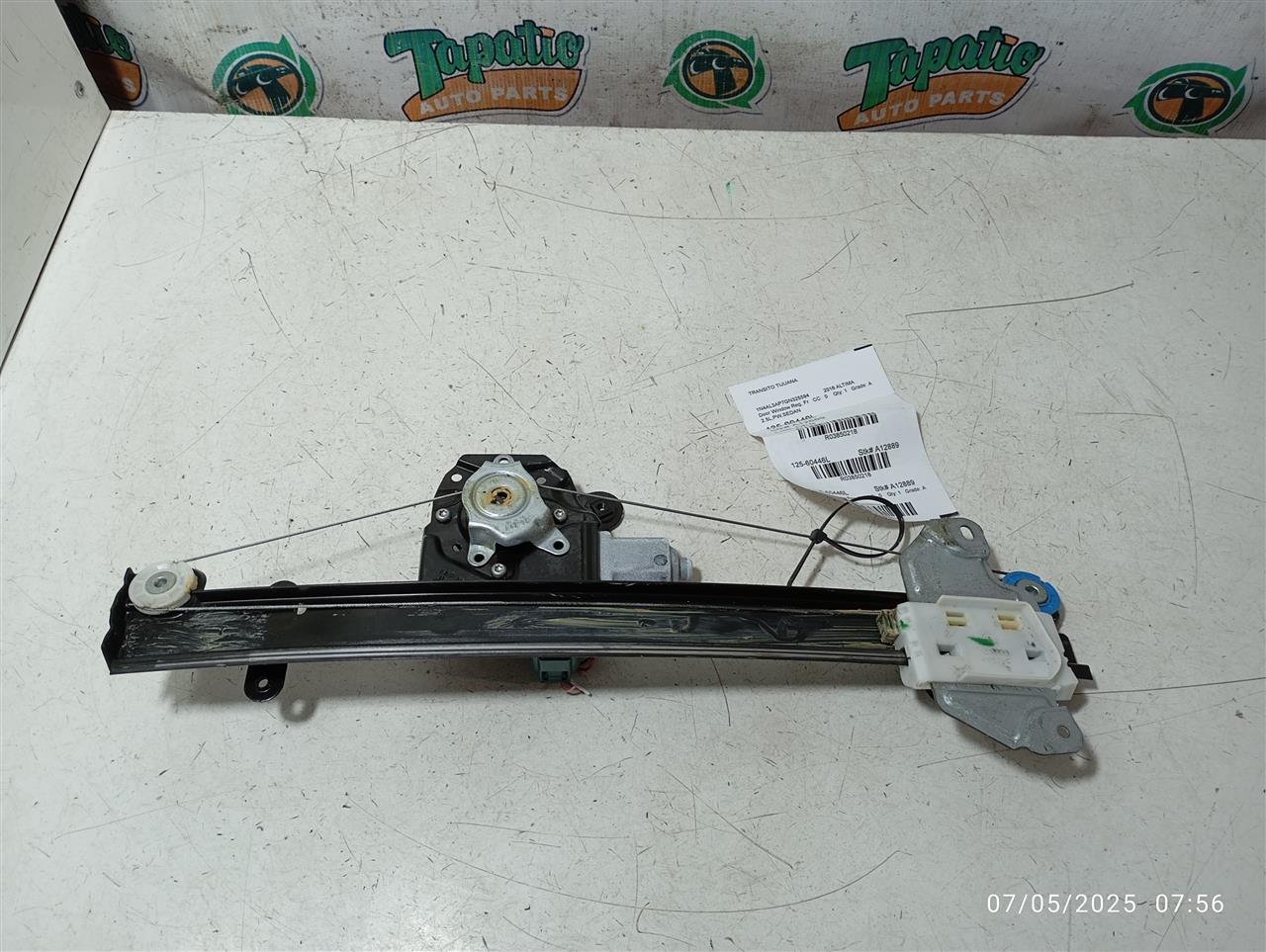 2016 Nissan ALTIMA Door Window Reg, Fr
