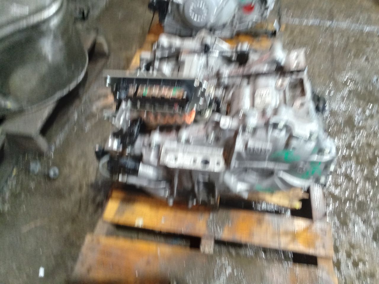 Part image 4