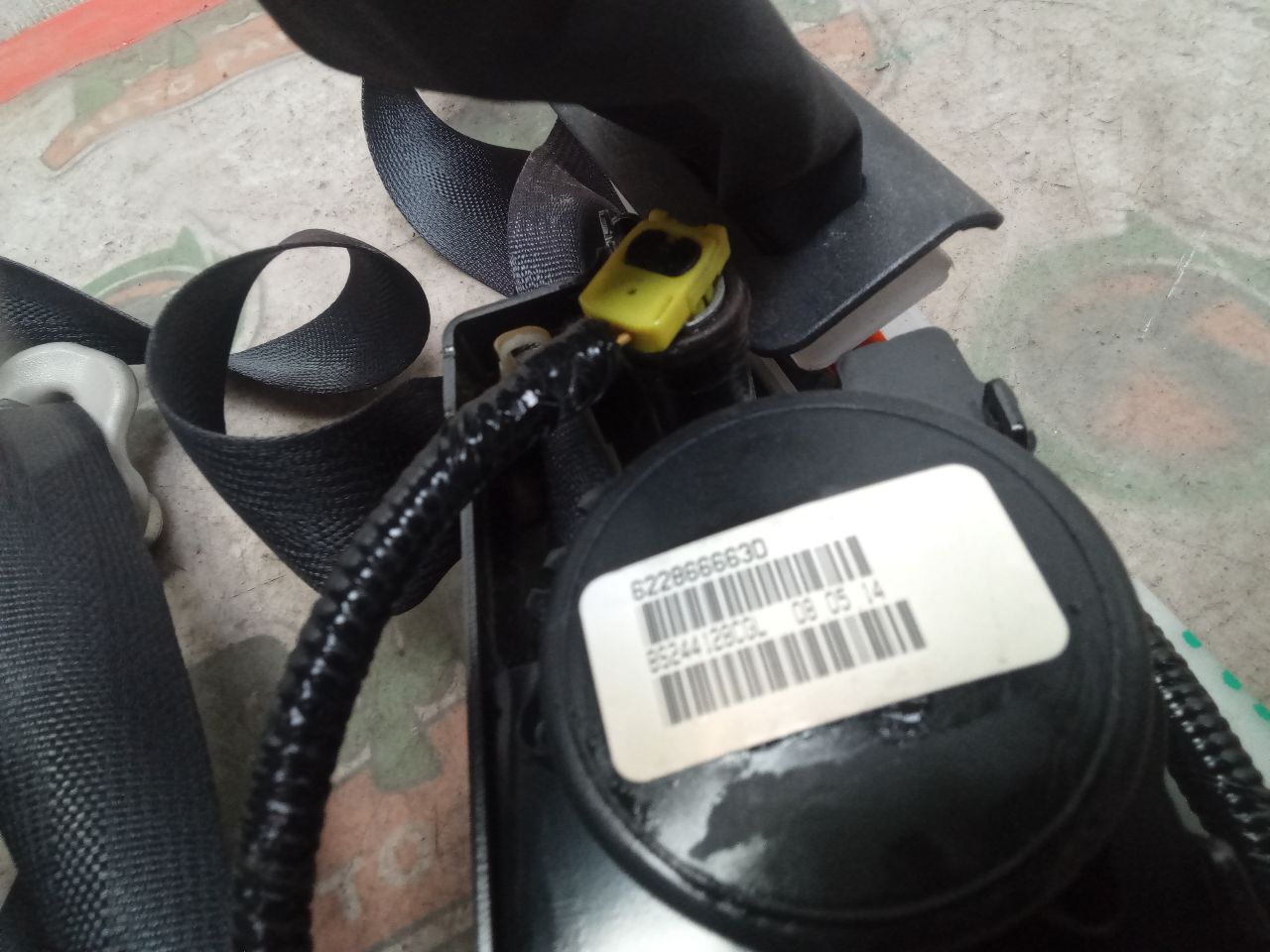 Used 2014 Nissan SENTRA retractor - Stock #H16664