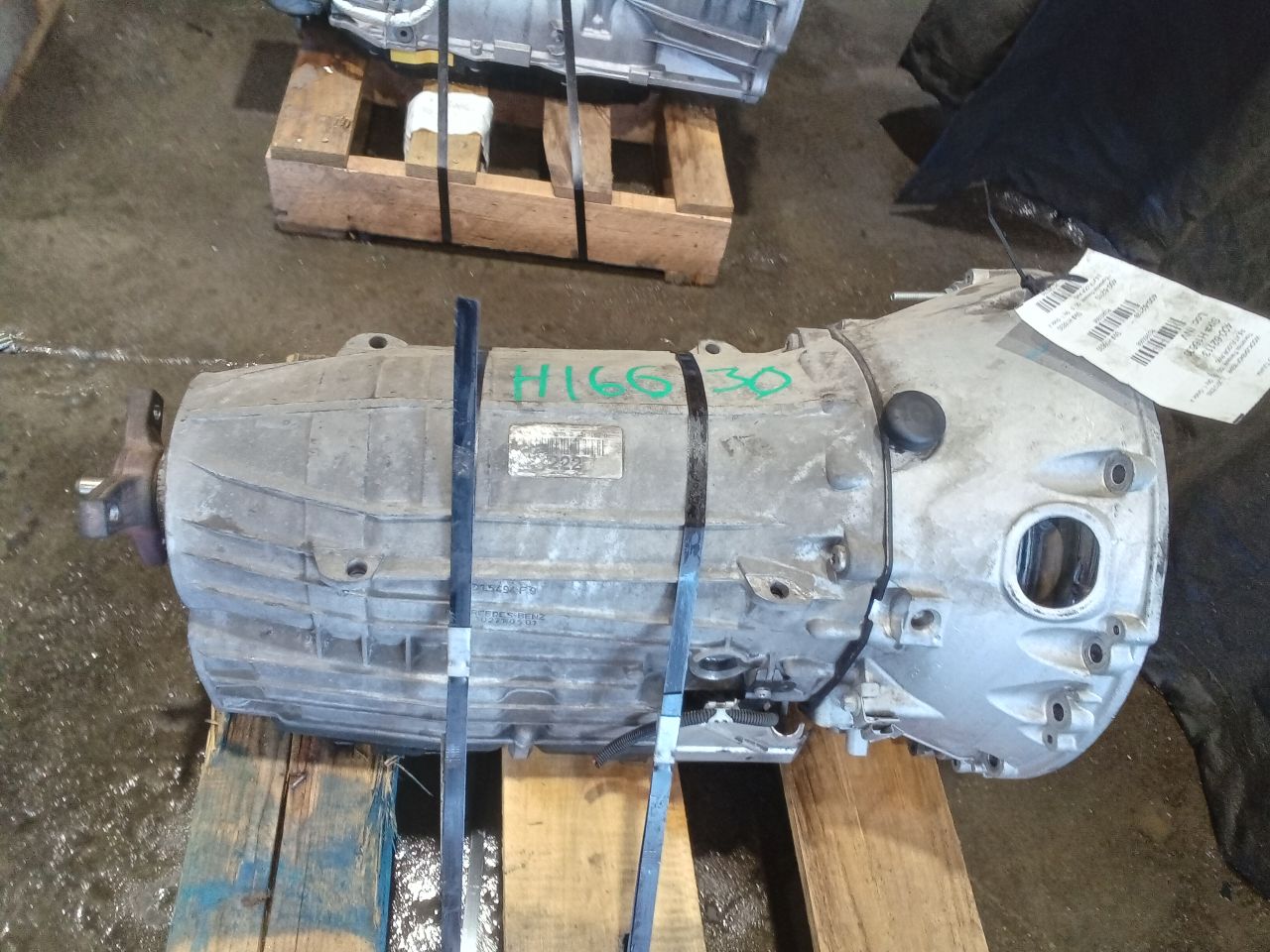Part image 4