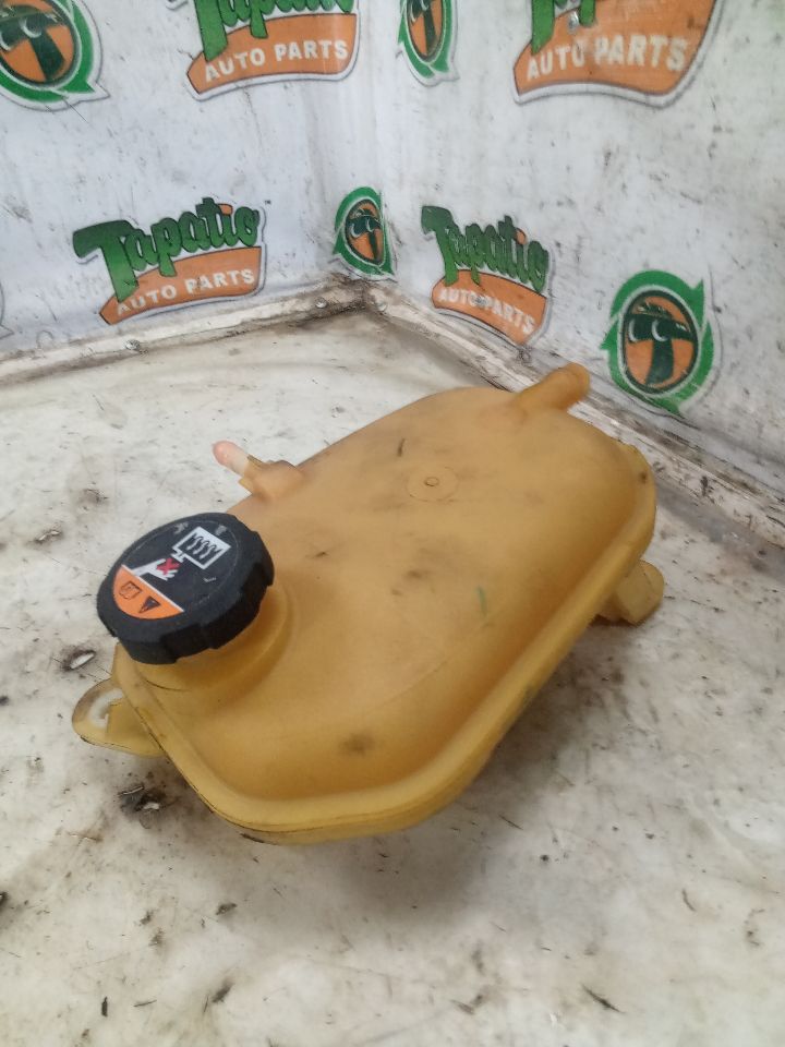2022 Kia K5 Coolant Reservoir