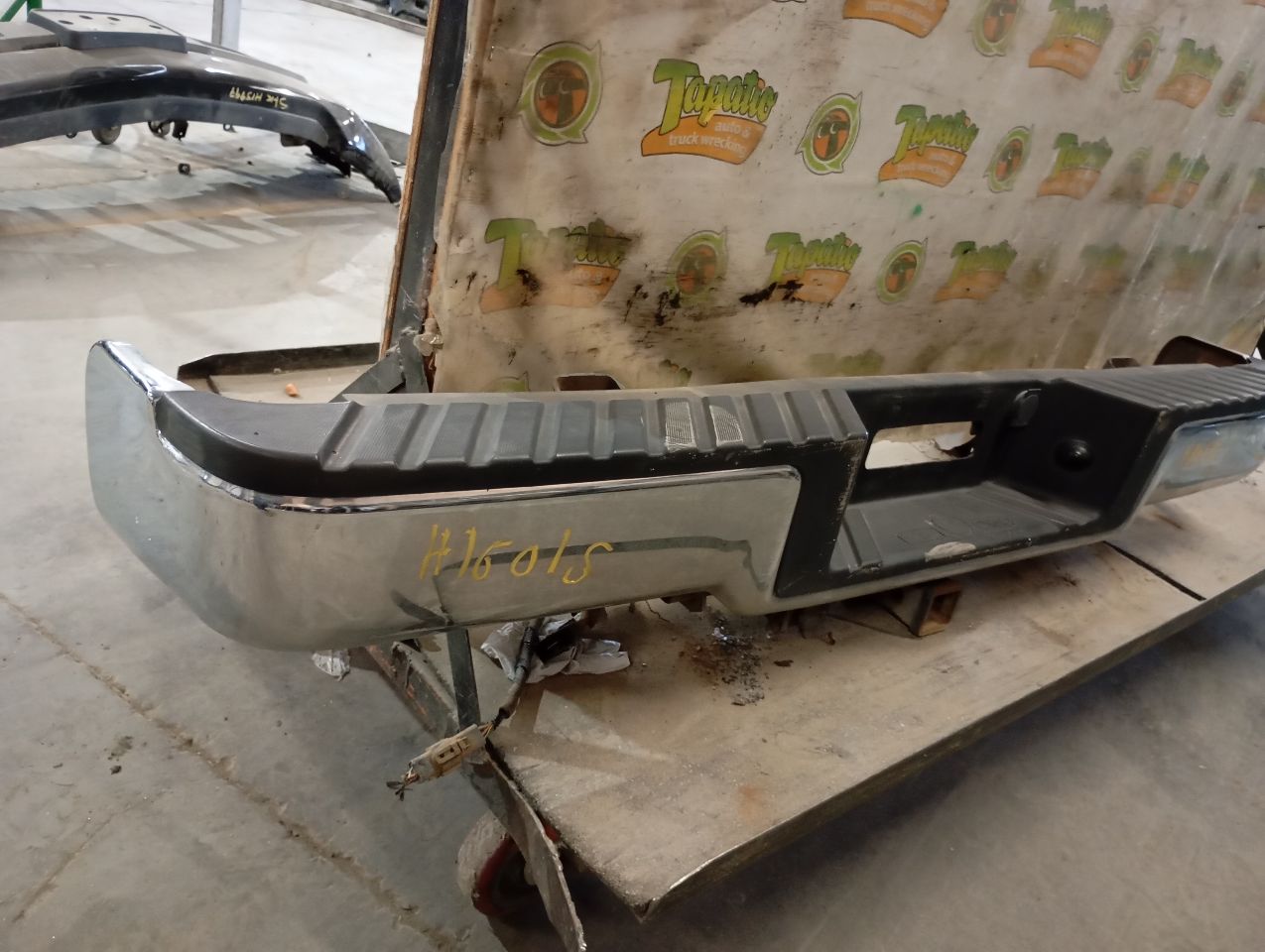 Part image 3