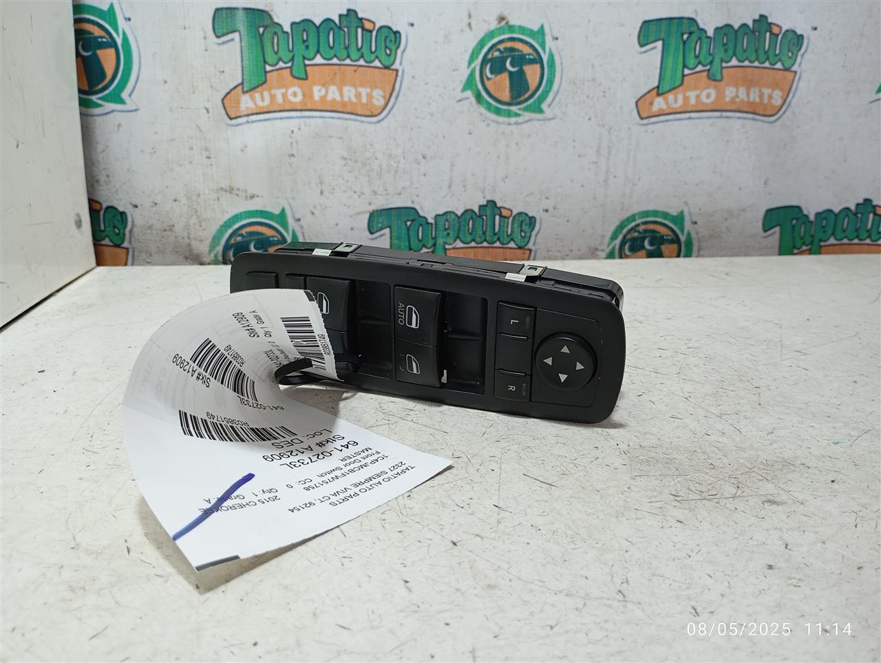 Used 2015 Jeep CHEROKEE Front Door Switch - Stock #A12909