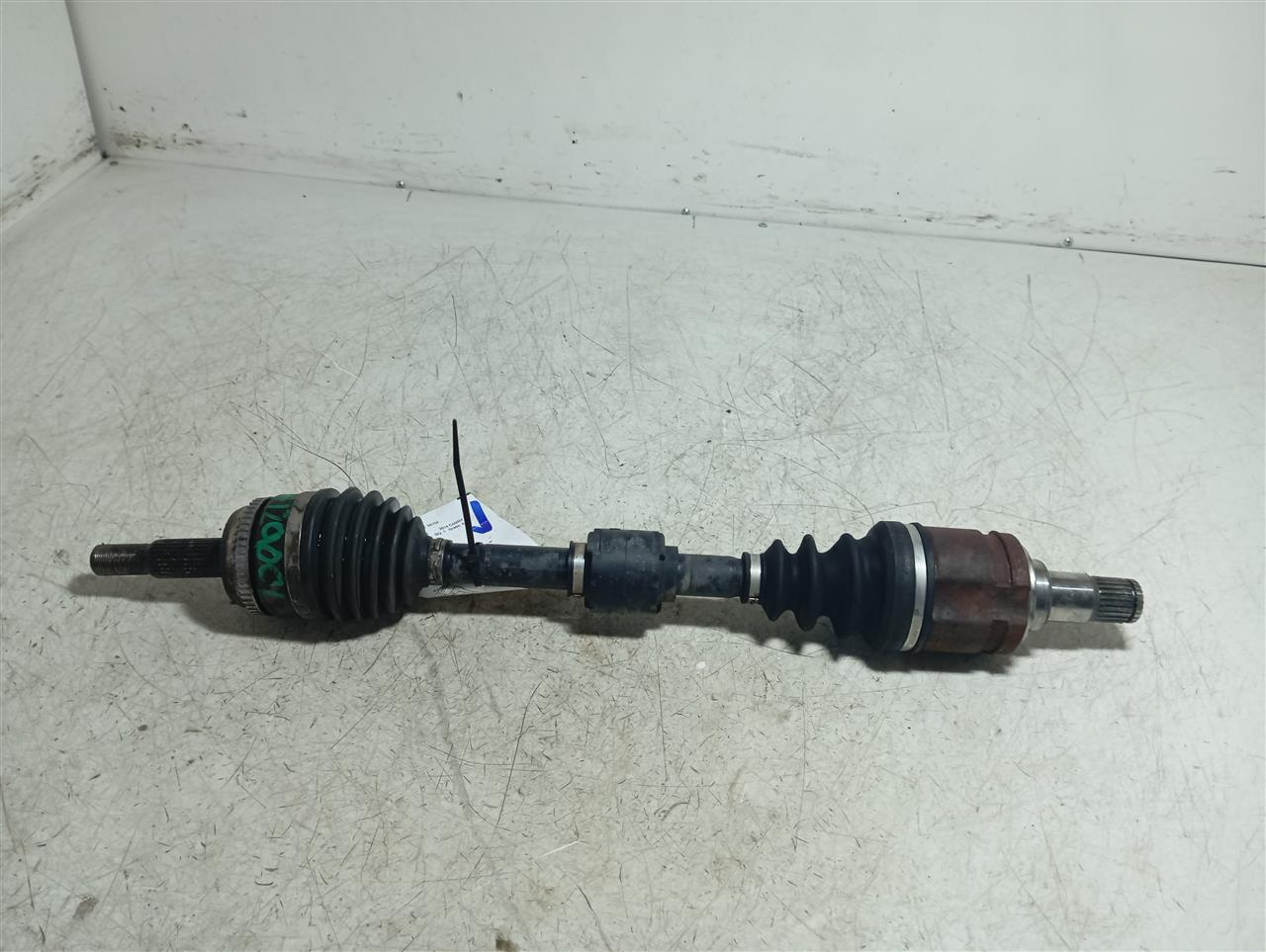 2014 Toyota CAMRY Axle Shaft