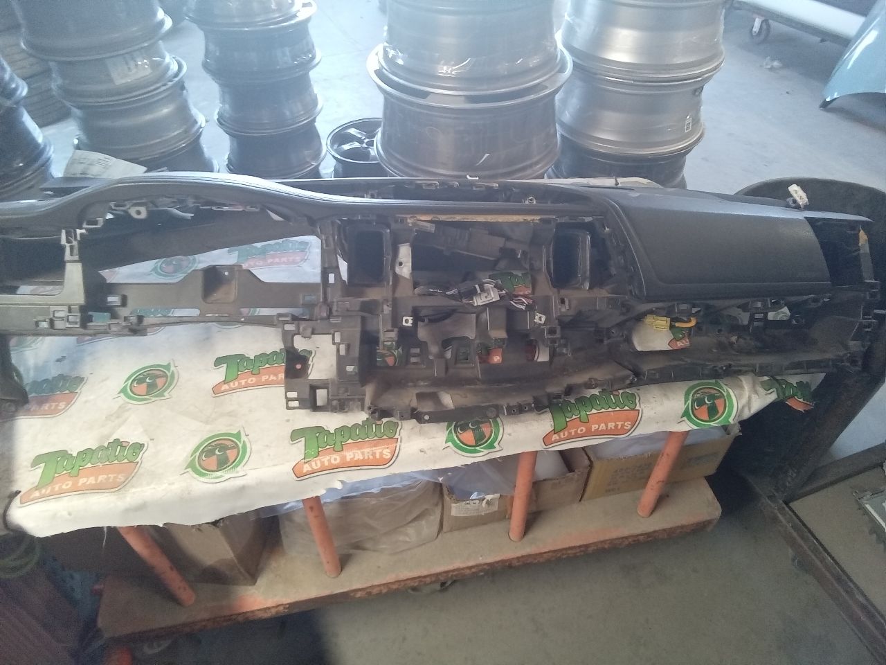 Part image 1