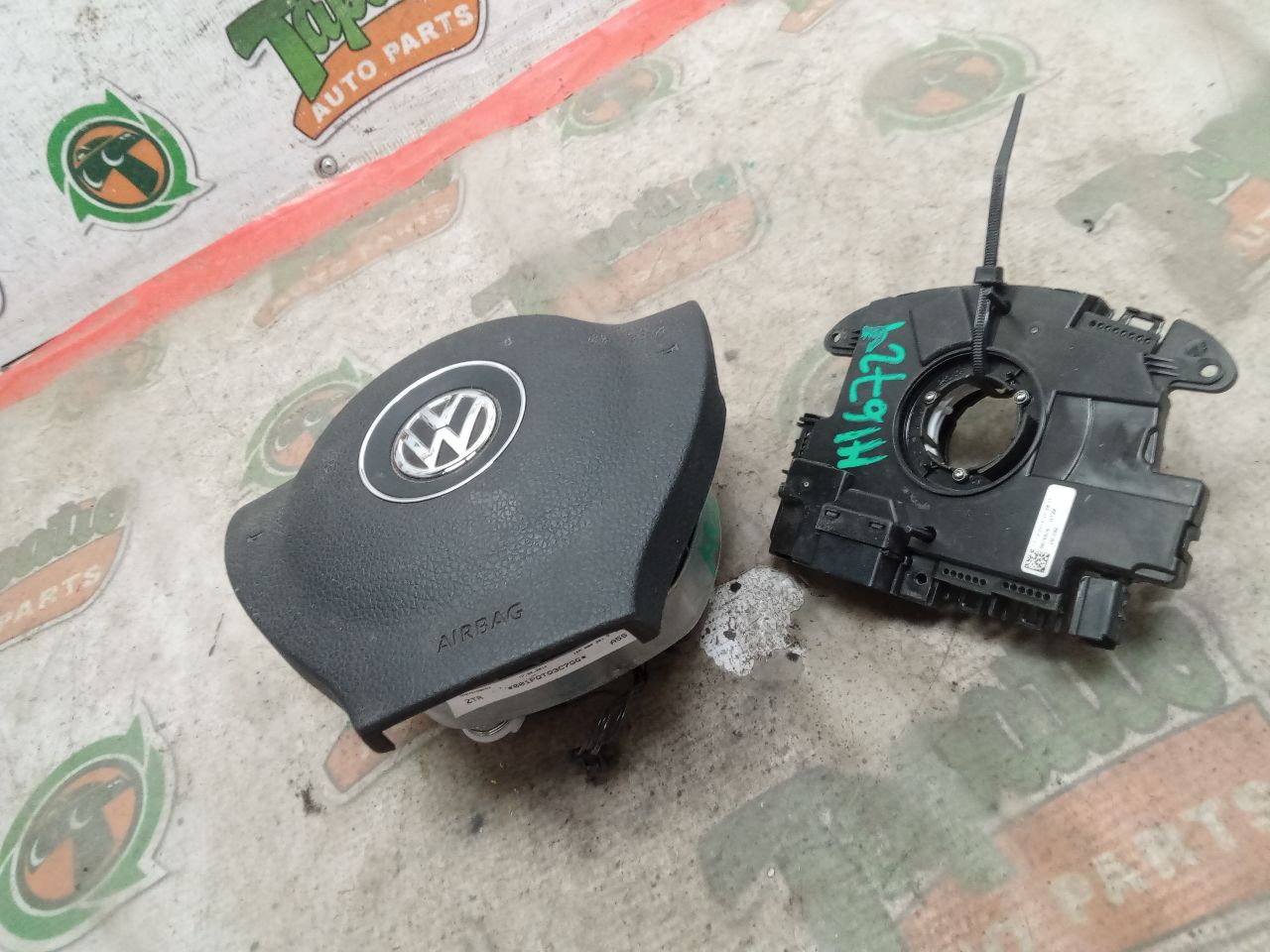 2014 Volkswagen JETTA Air Bag